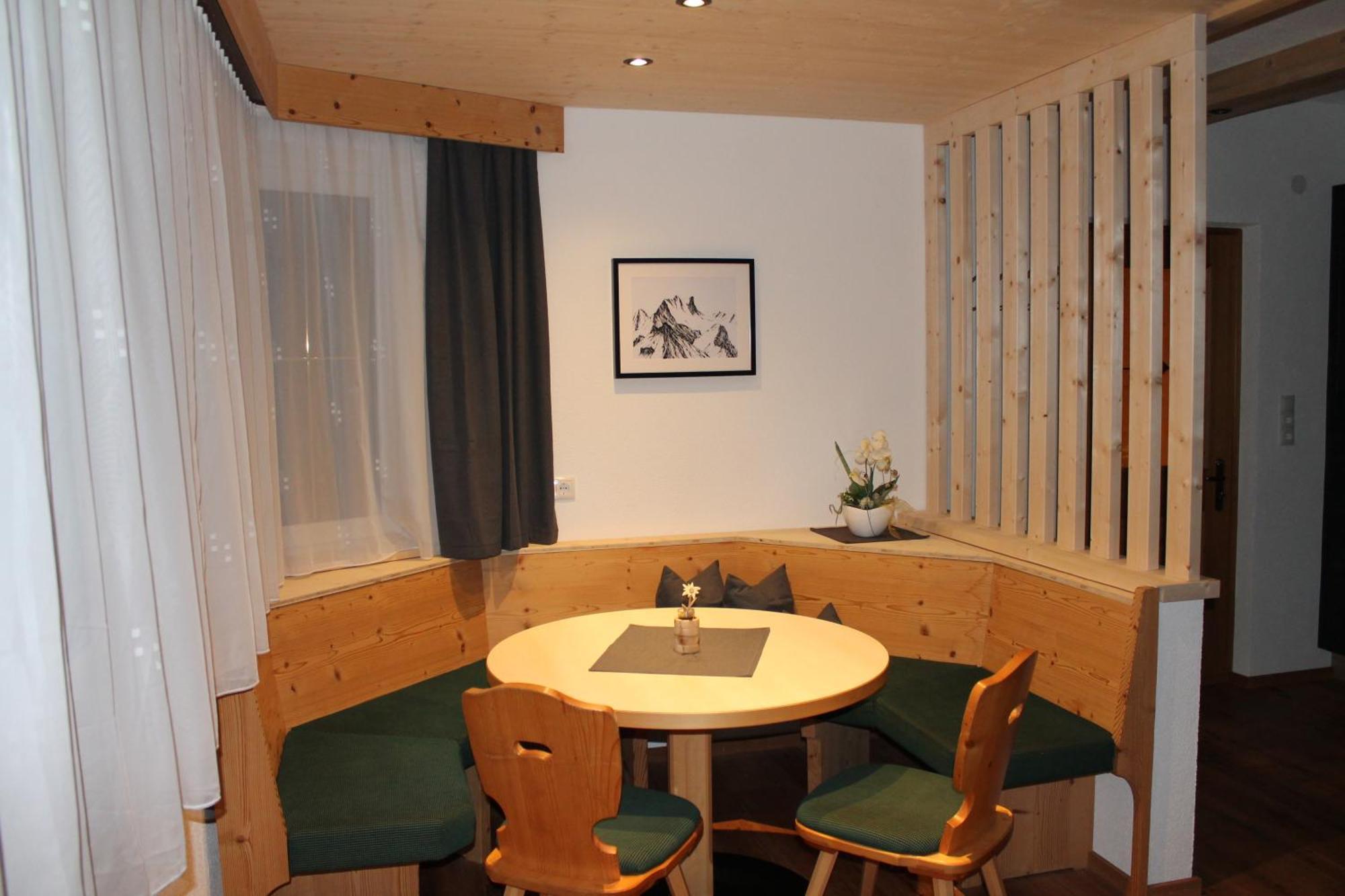 Haus Hermine Umhausen Buitenkant foto